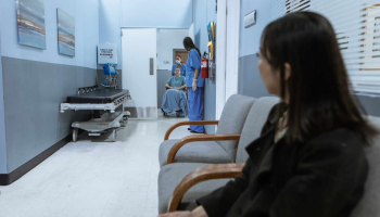 Becoming an Expert in Hospice Care: A Guide for Aspiring Family Nurse Practitioners